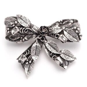 DANNIJO Fitz Bow Hairclip. Never worn!
